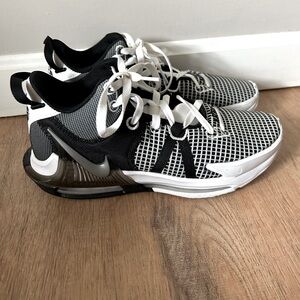 Lebron Basketball Sneakers